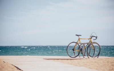 bicicleta junto al mar