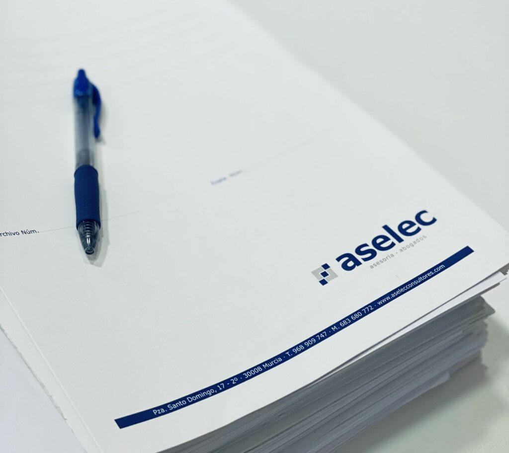 Nombre de ASELEC sobre documentos fiscales, asesoría fiscal en Murcia especializada
